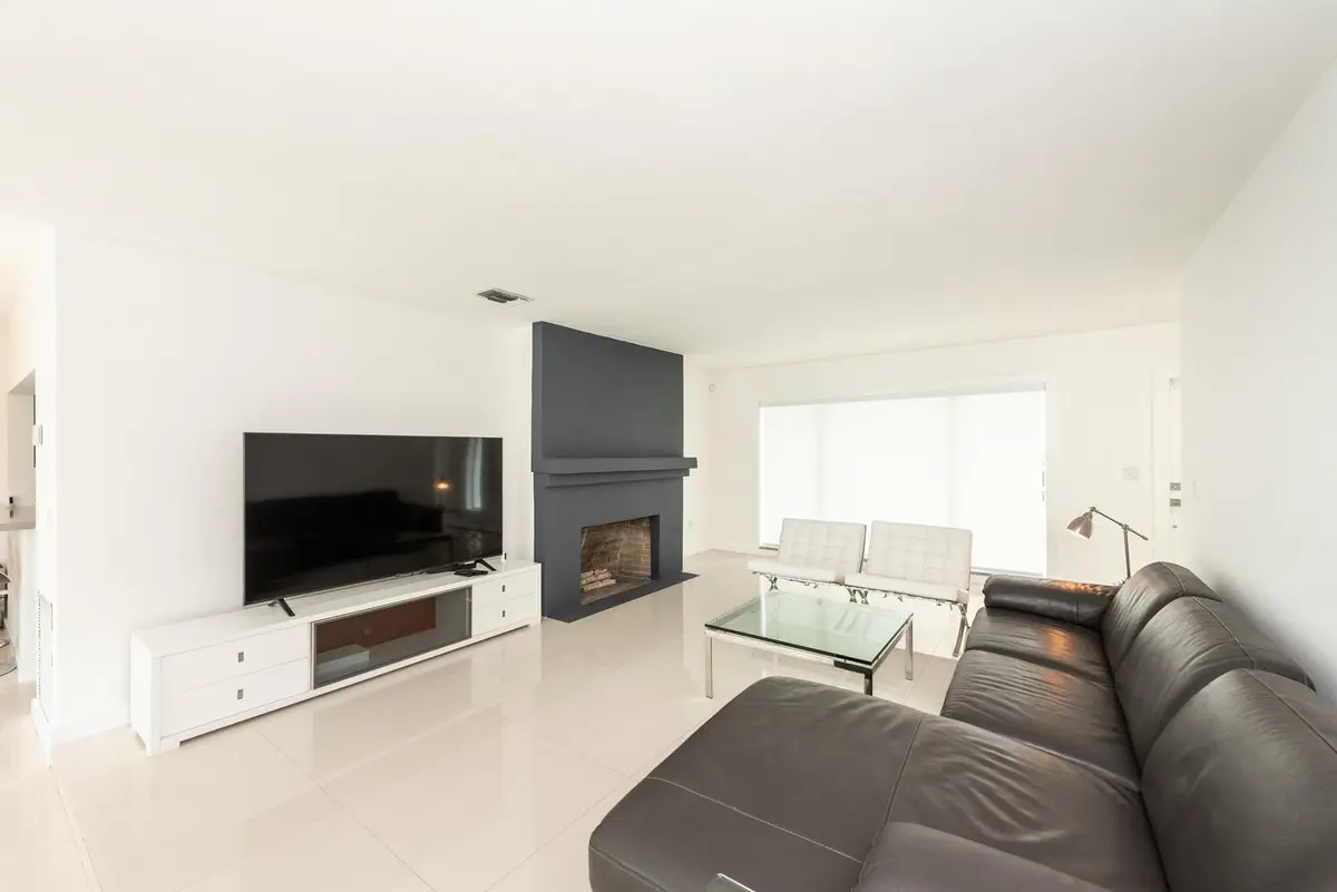 Photo 3 at 1040 N VENETIAN Drive, Miami