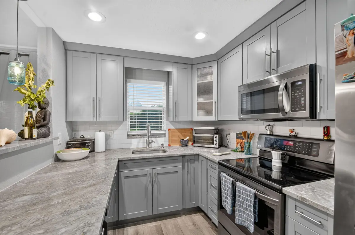 15-web-or-mls-DSC_8605 at 500 DAVIS Road 25, Palm Springs