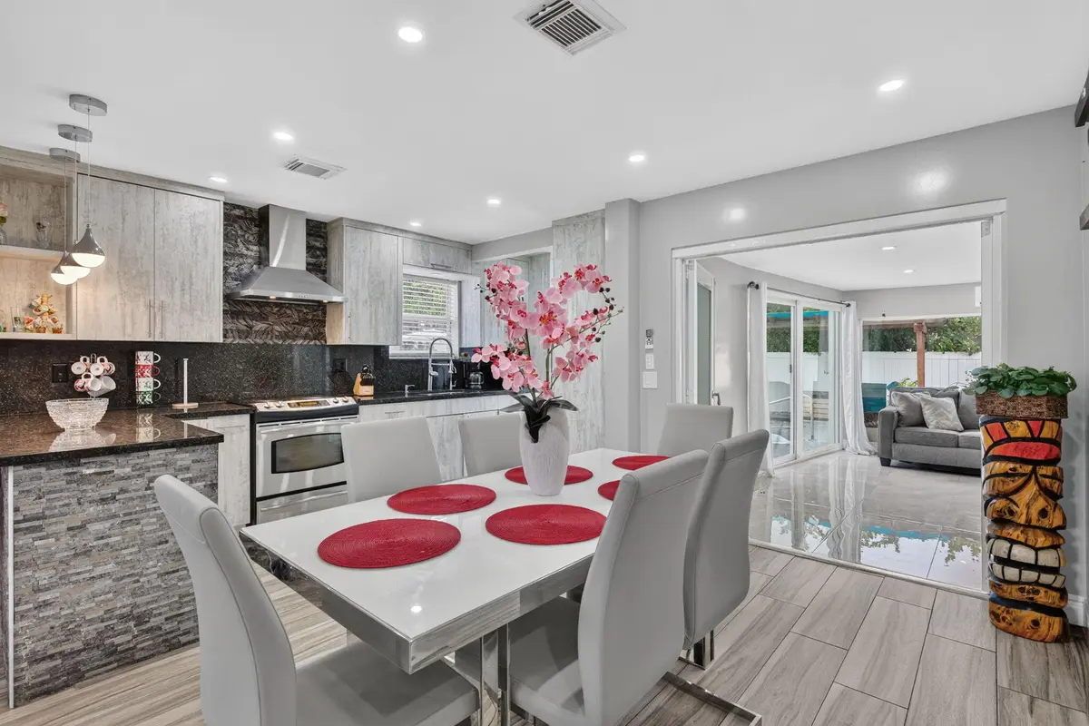 7-web-or-mls-_A7A2587 at 3621 SW 23RD Street, Fort Lauderdale