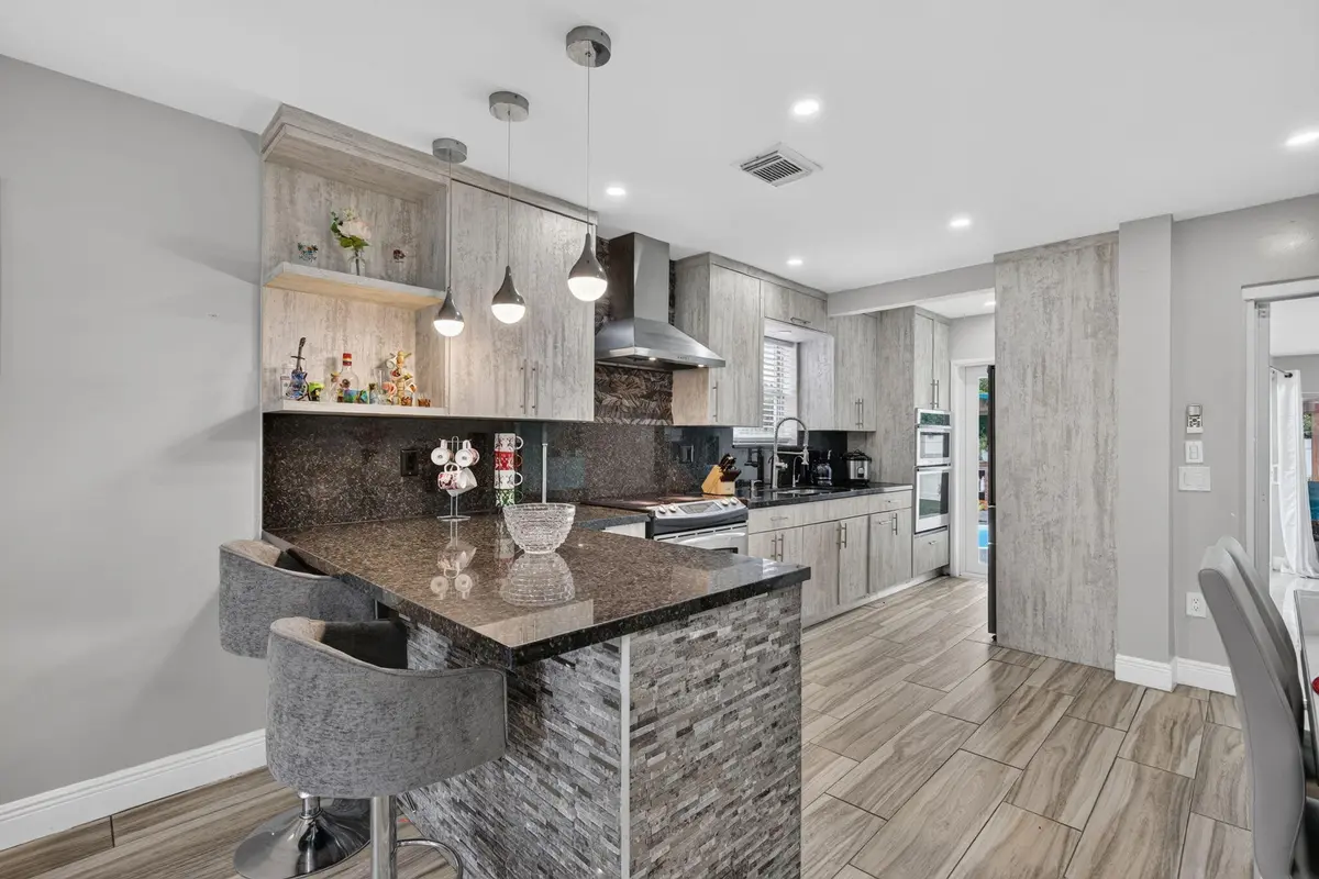 9-web-or-mls-_A7A2599 at 3621 SW 23RD Street, Fort Lauderdale