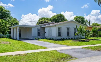 4830 NW 18th Street, Lauderhill – Single Family Residence for sale