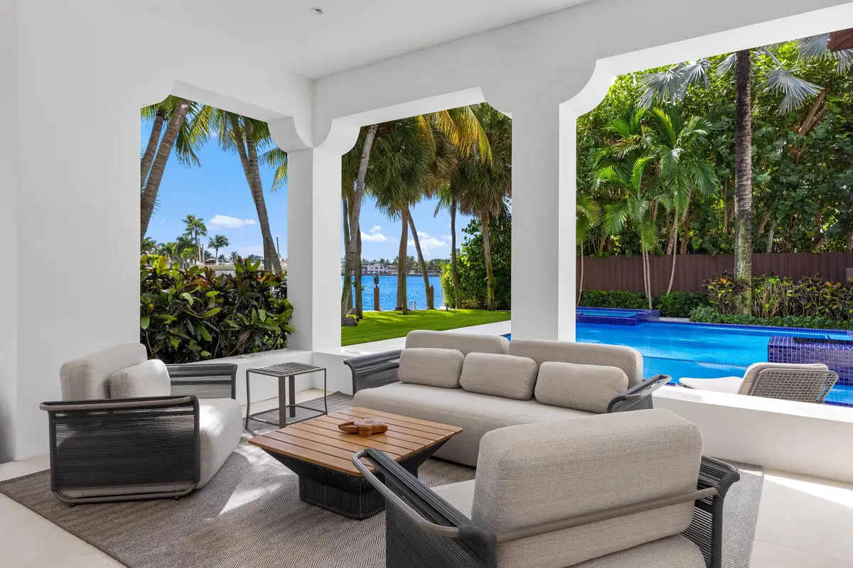 Outdoor Lounge at 706 SE 2nd Street, Delray Beach