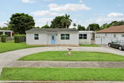 1008 Francis Street, West Palm Beach – Single Family Residence for sale