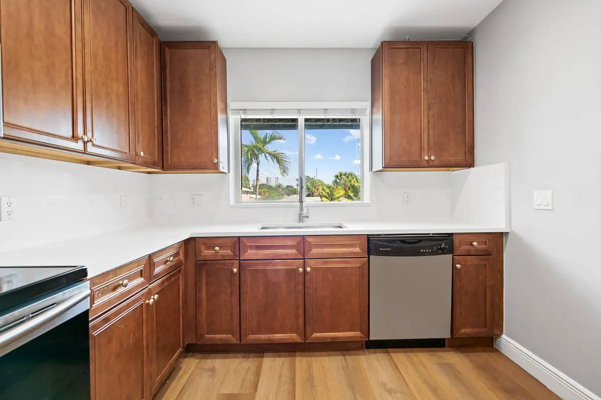 4-web-or-mls-DSC_2785 at 708 SE 15TH Street 3, Fort Lauderdale