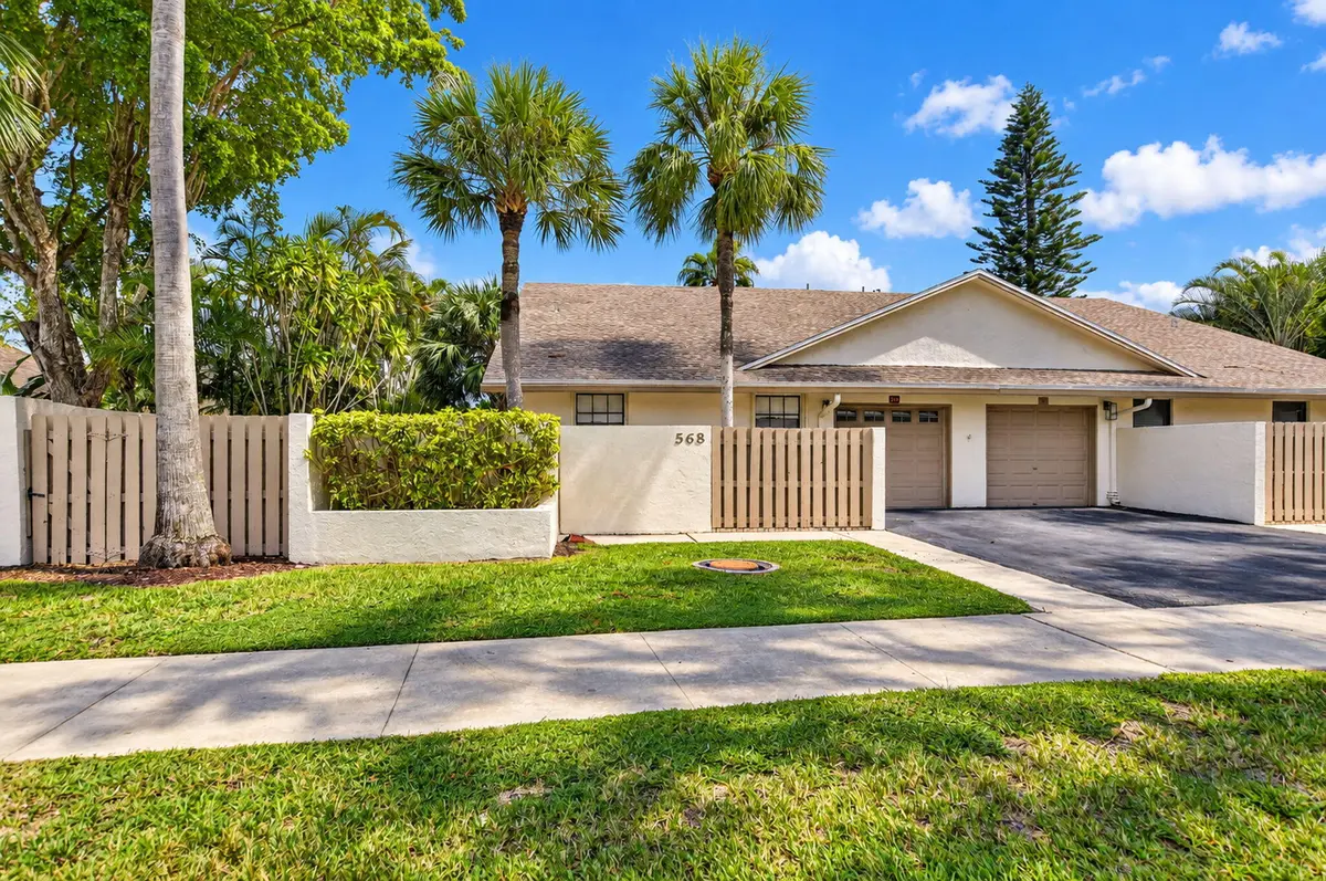 3-web-or-mls-DSC_7934 at 568 SW 28th Avenue, Delray Beach
