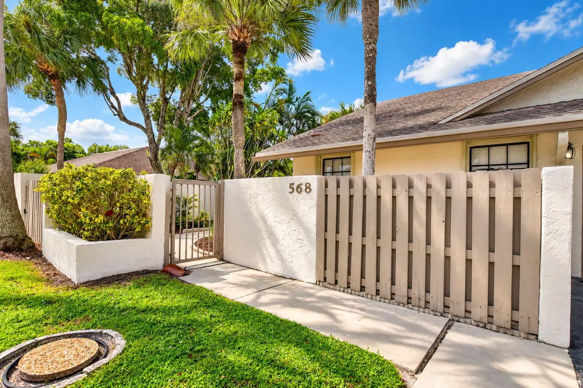 4-web-or-mls-DSC_7938 at 568 SW 28th Avenue, Delray Beach