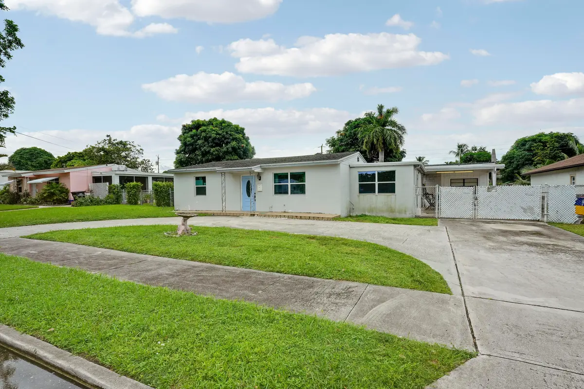 House-38 at 1008 Francis Street, West Palm Beach