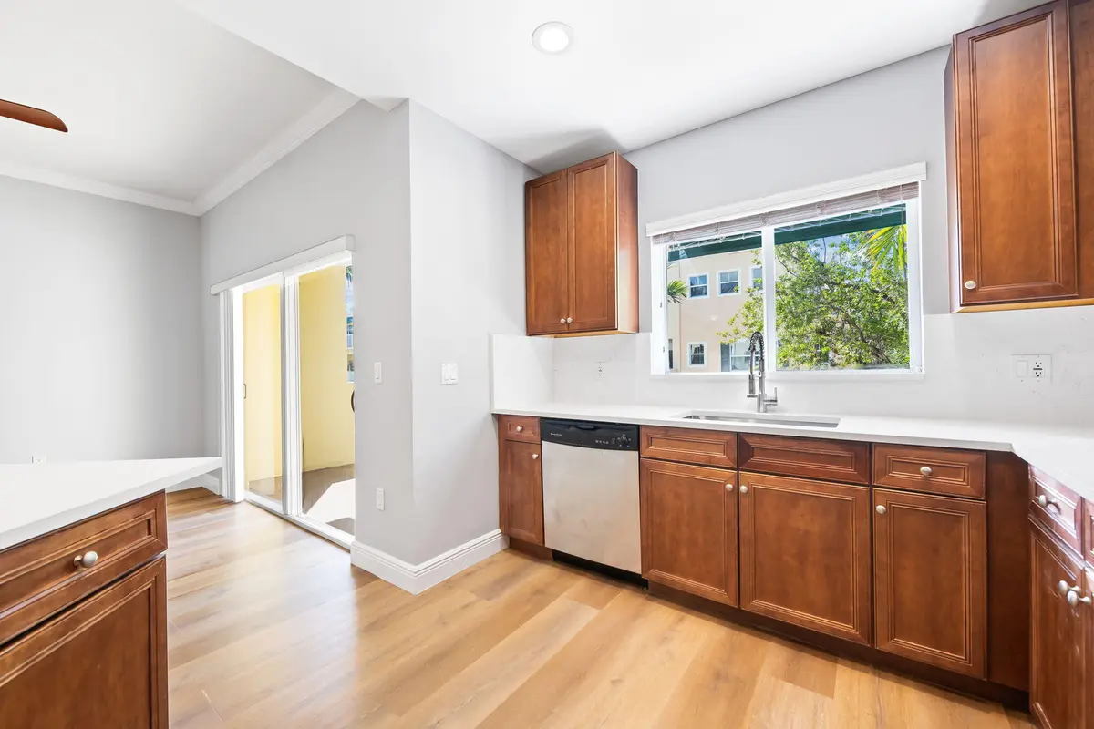 Updated Kitchen at 630 SE 15th Street 5, Fort Lauderdale