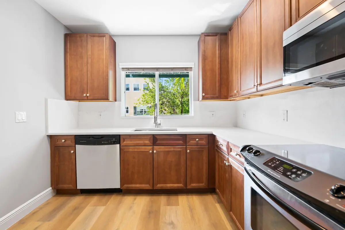 Updated Kitchen at 630 SE 15th Street 5, Fort Lauderdale