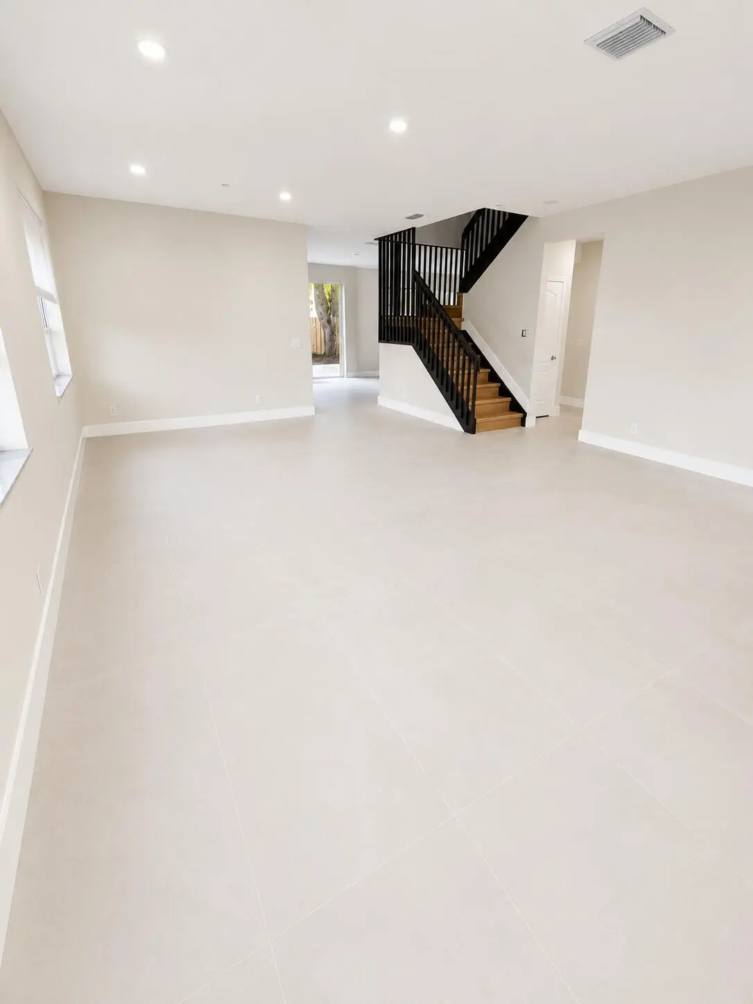 9D0AE5FC-8FF6-4A19-A29B-1F5AA52ECD2D at 6170 NW 77TH Place, Parkland