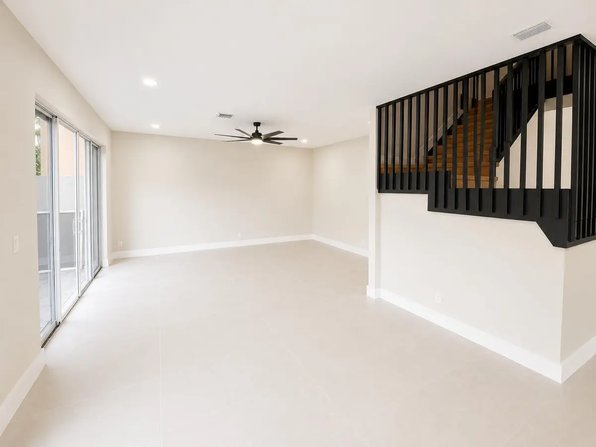 87238383-7C3E-457B-8B6C-4FDE16C93550 at 6170 NW 77TH Place, Parkland