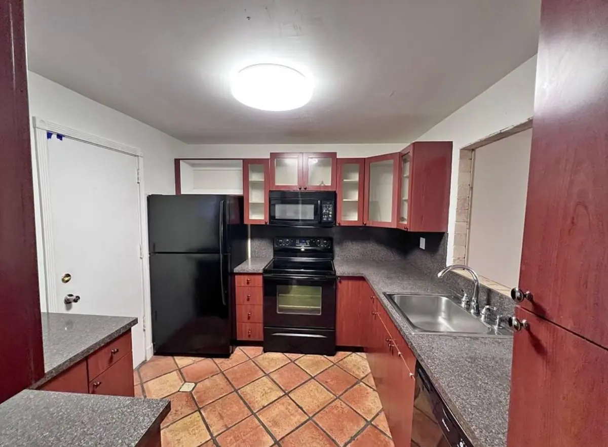 Photo 2 at 410 NW 68TH Avenue 104, Plantation