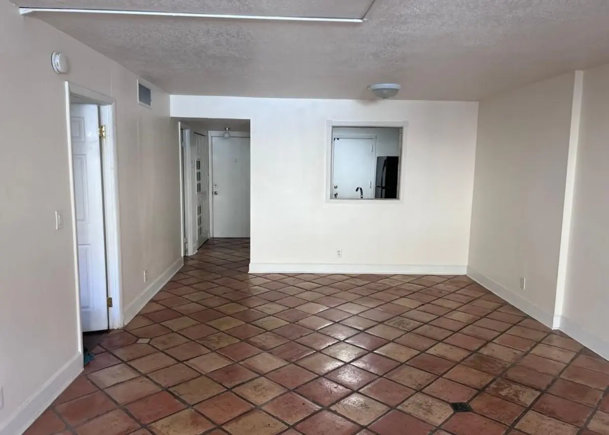 Photo 5 at 410 NW 68TH Avenue 104, Plantation
