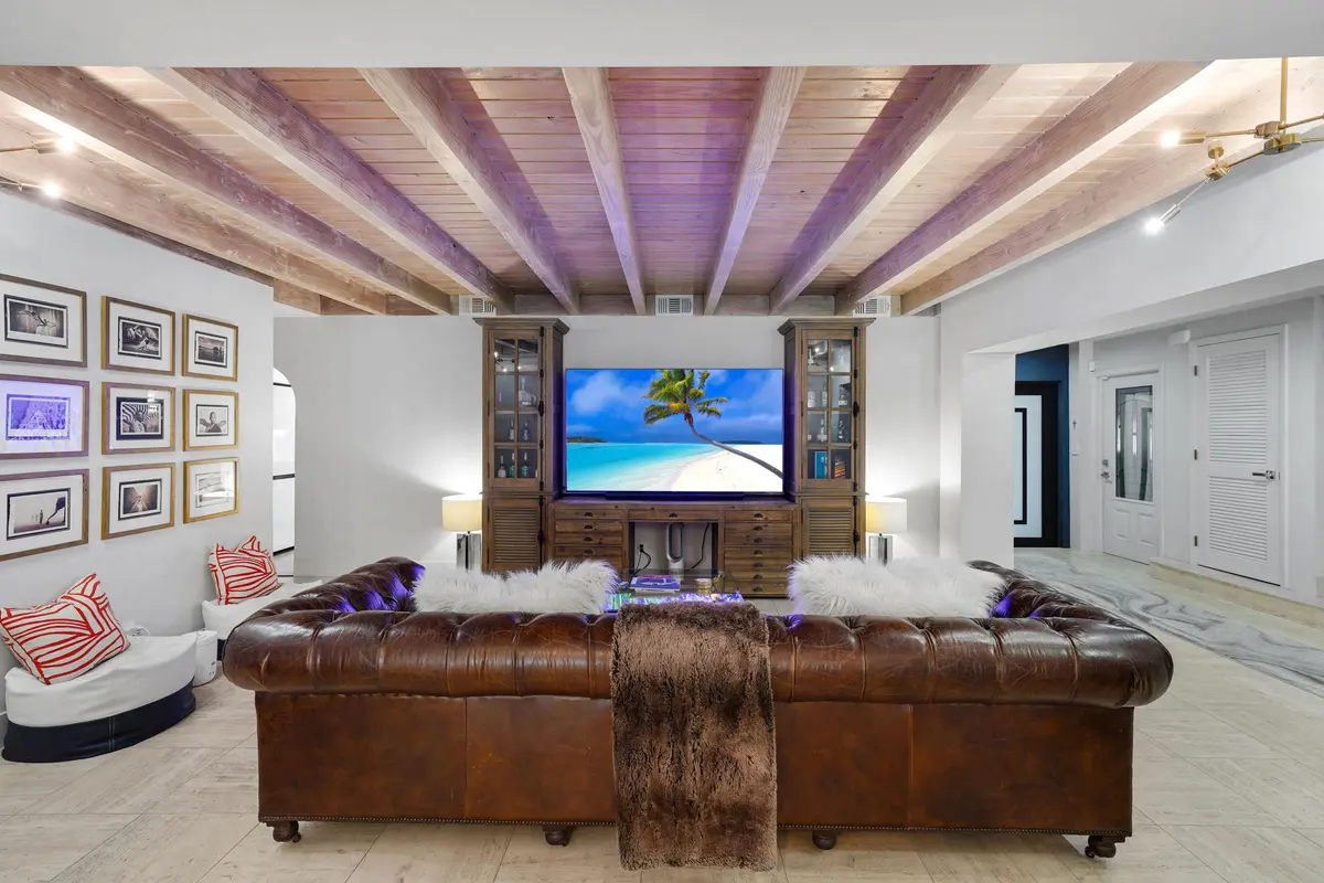 DSC01546 at 608 SW 17TH Street, Fort Lauderdale