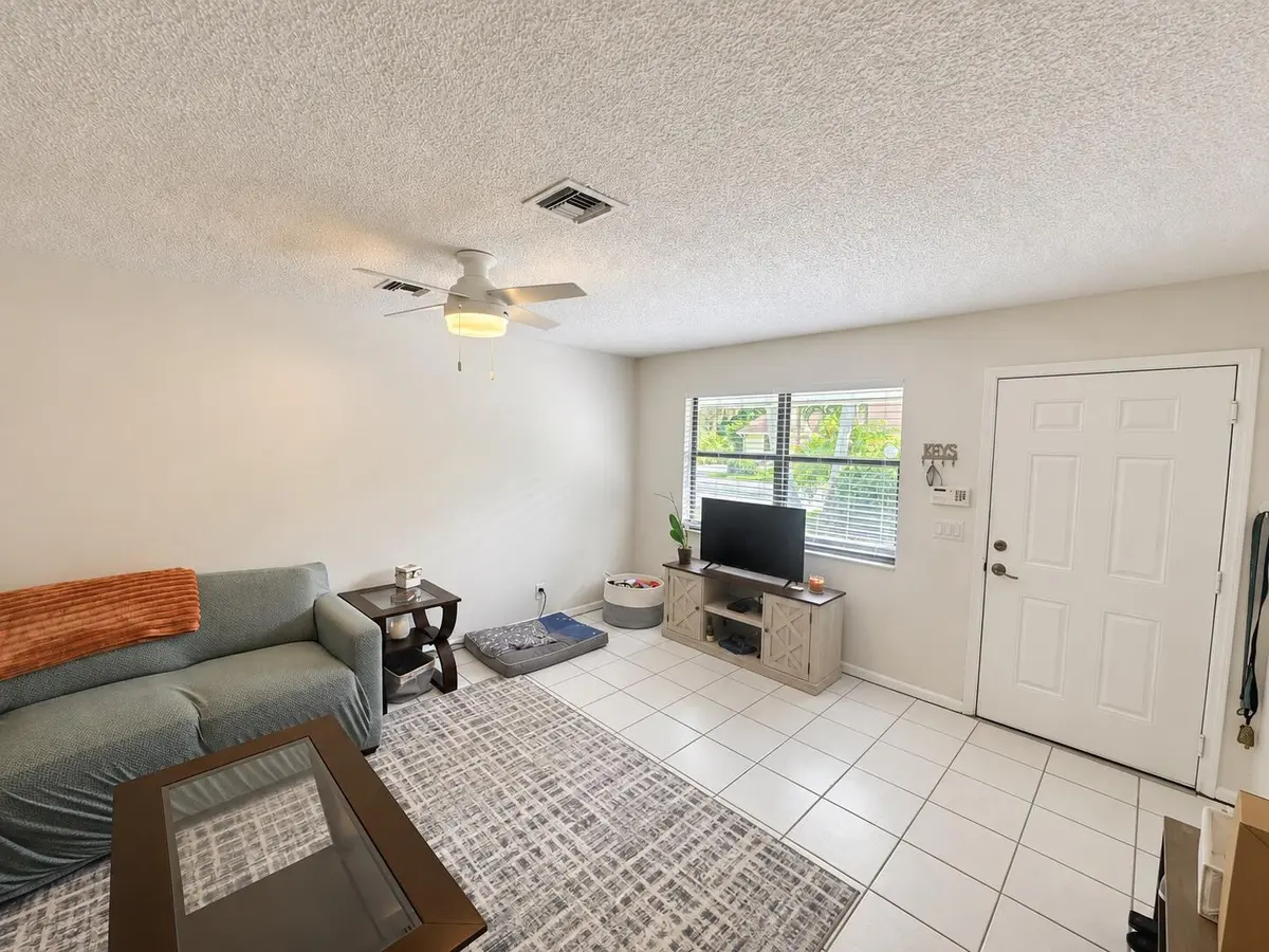 Living Room at 9258 GREEN MEADOWS Way, Palm Beach Gardens