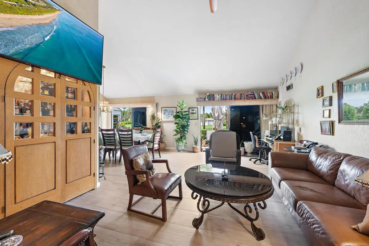 Living room at 17050 Traverse Circle, Jupiter