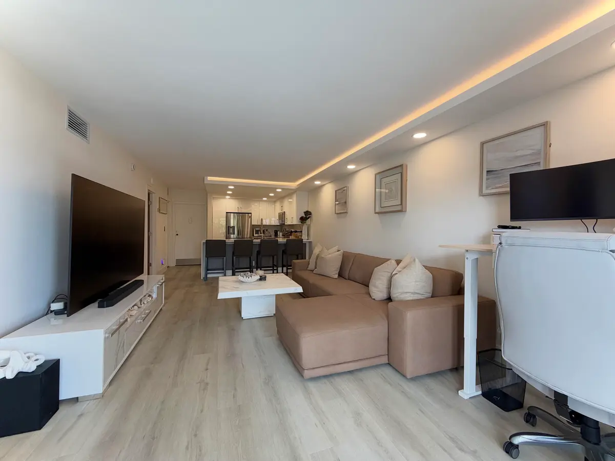 Living room at 1500 S OCEAN Boulevard 307, Pompano Beach
