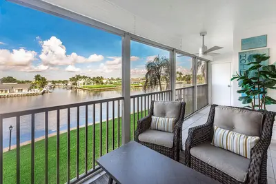 985 SE 19th Avenue 203, Deerfield Beach – Condominium for sale