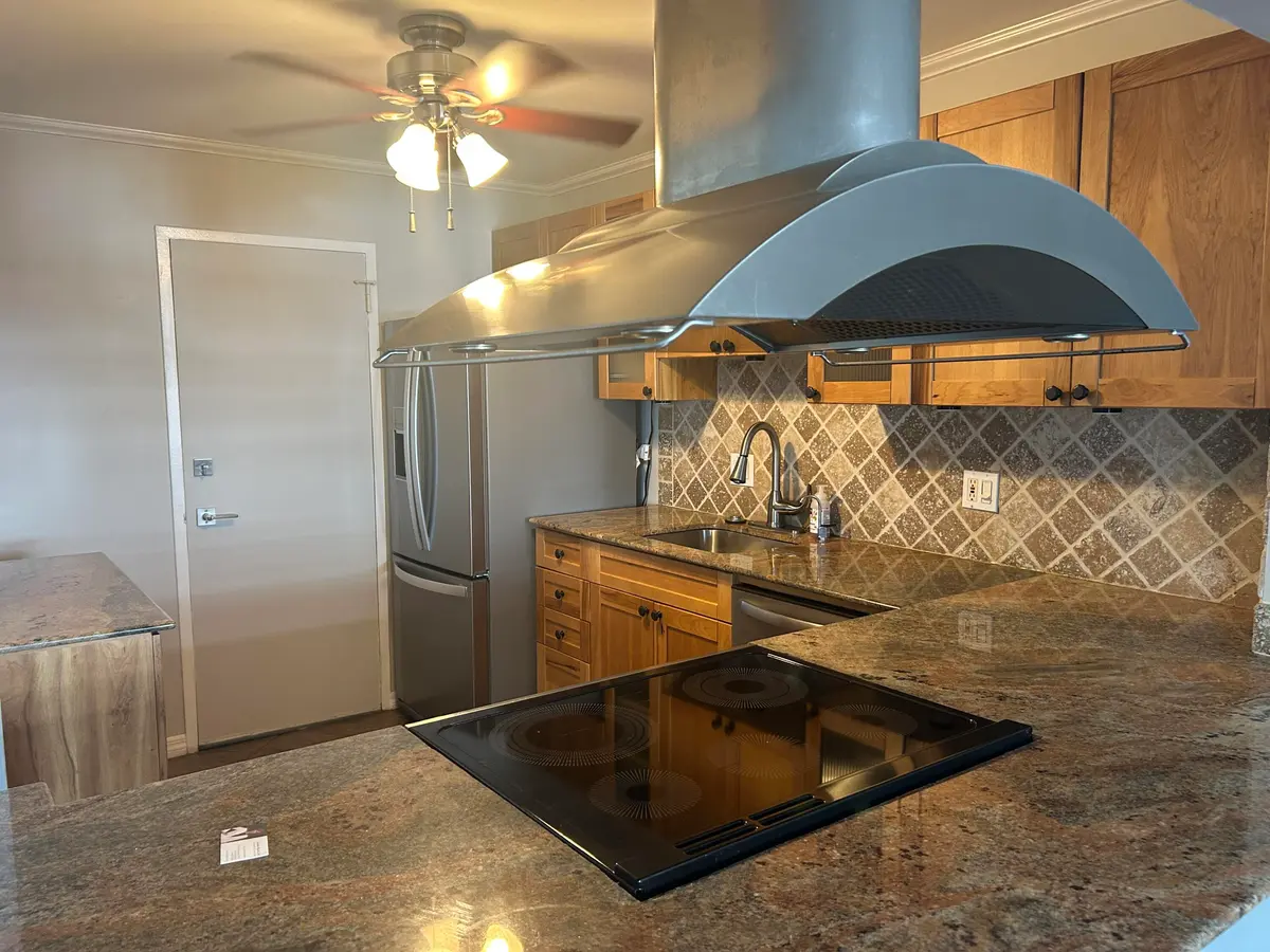 Kitchen at 5100 Dupont Boulevard 8L, Fort Lauderdale