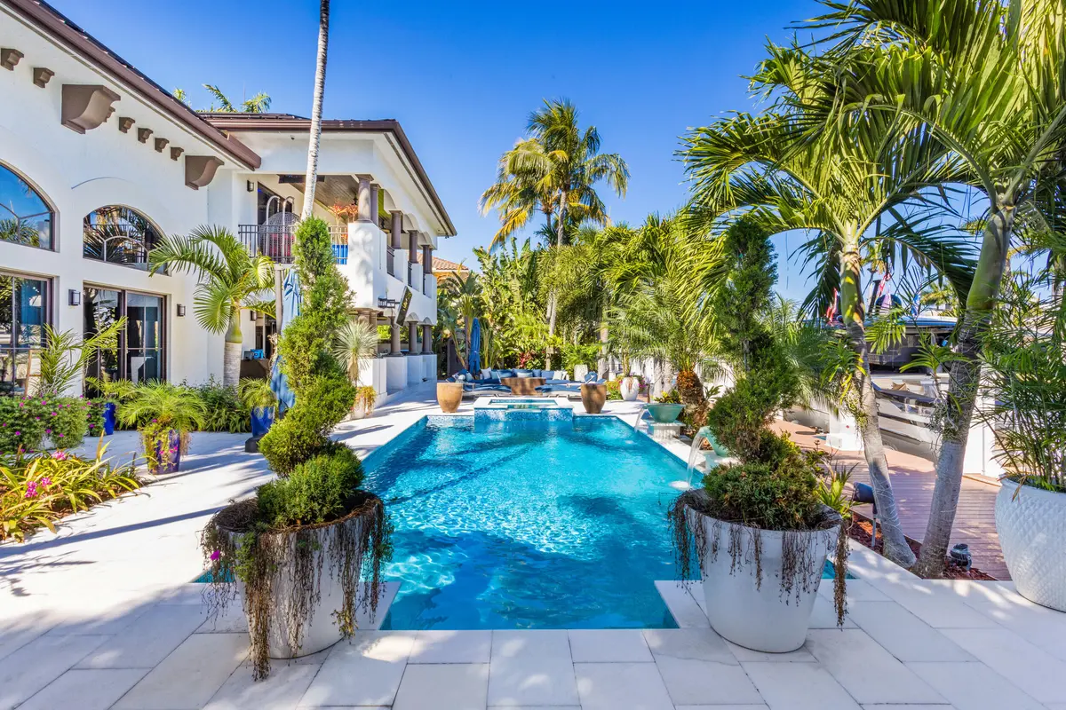 48_et6a8747 at 210 NURMI Drive, Fort Lauderdale