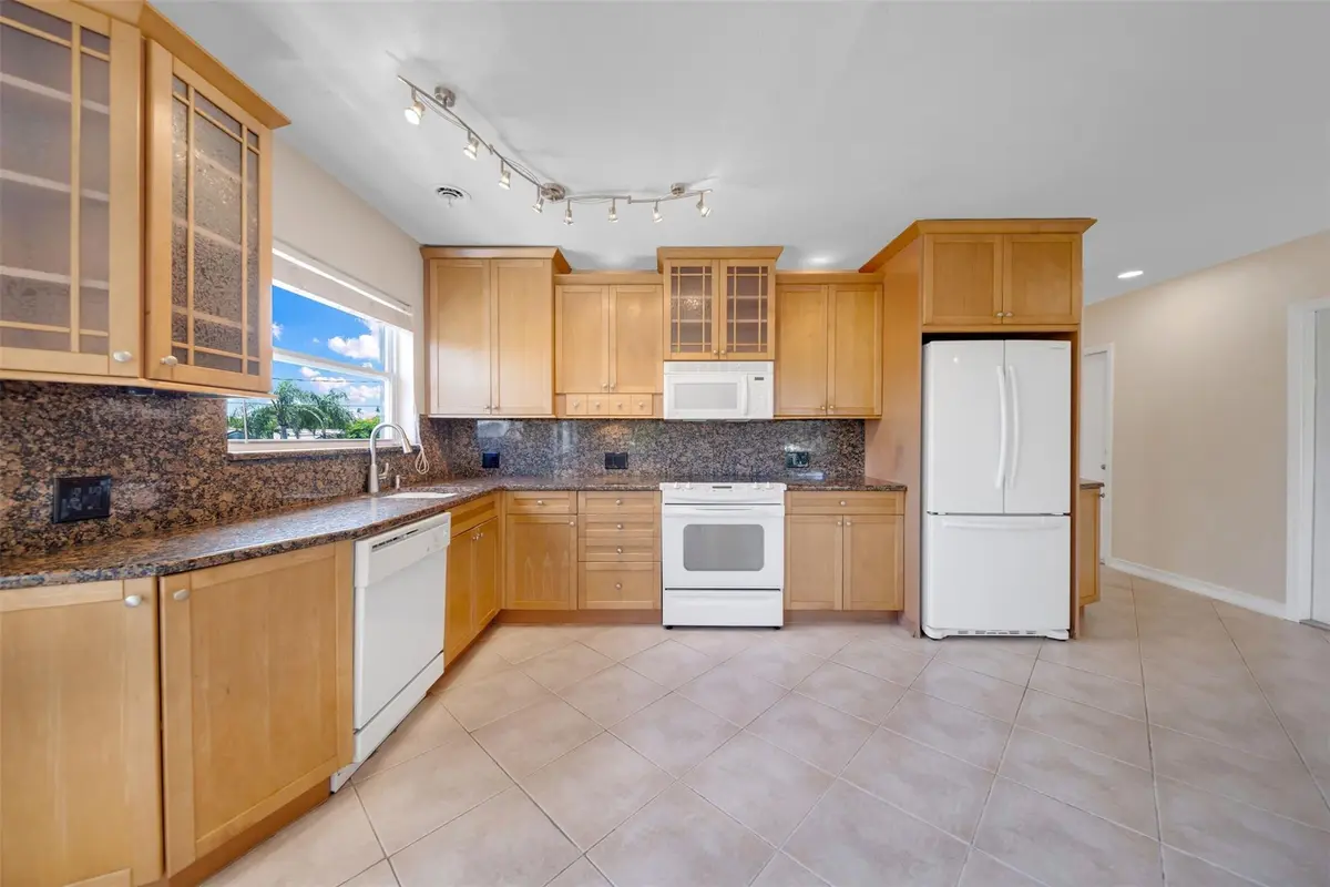 KITCHEN at 2591 NE 55TH Court 208, Fort Lauderdale