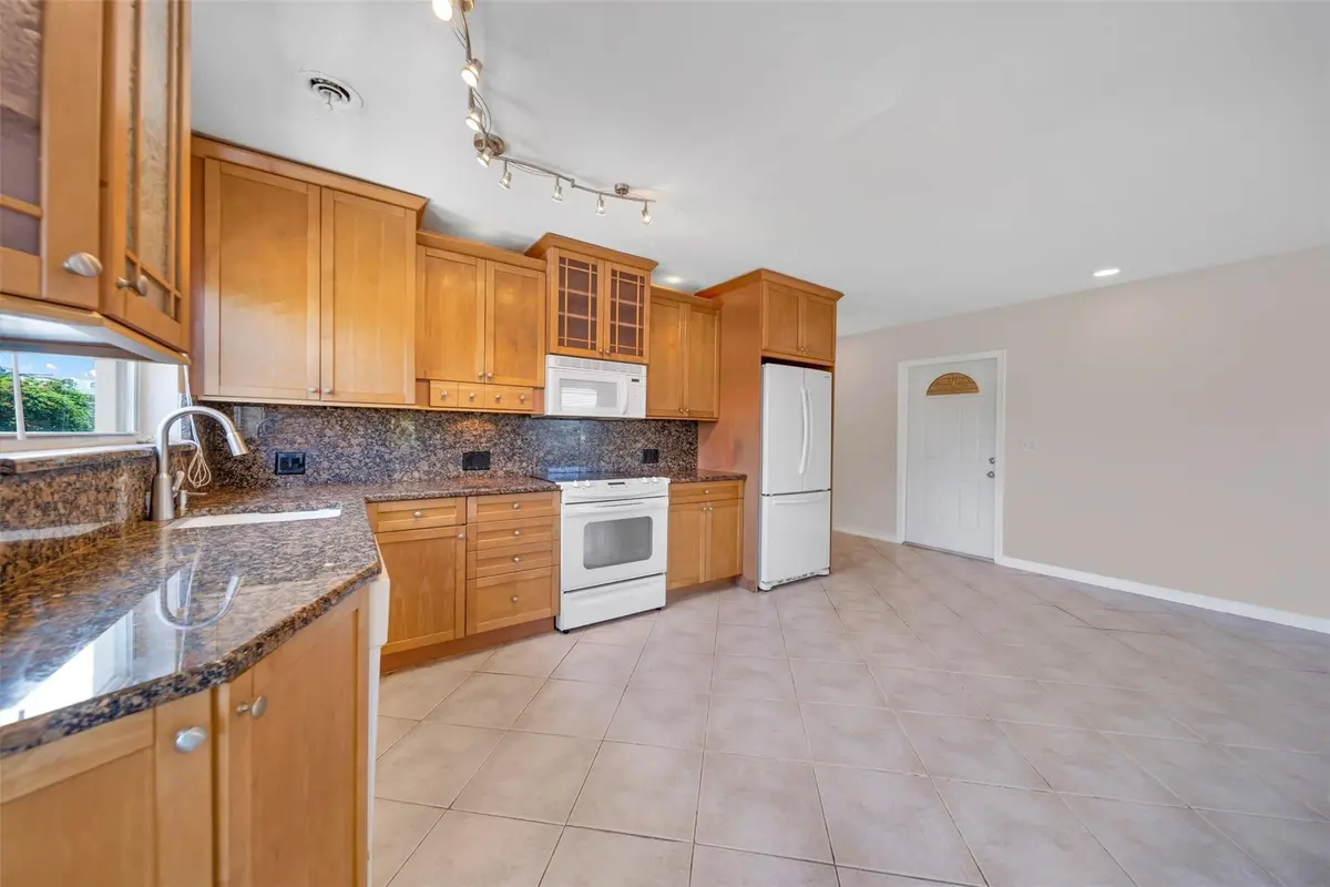 Photo 6 at 2591 NE 55TH Court 208, Fort Lauderdale
