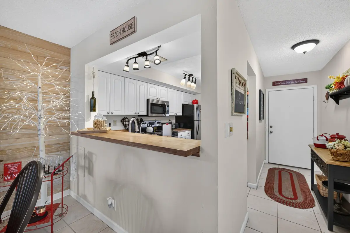 7-web-or-mls-3A5A2290 at 7410 S OCEAN 108, Jensen Beach