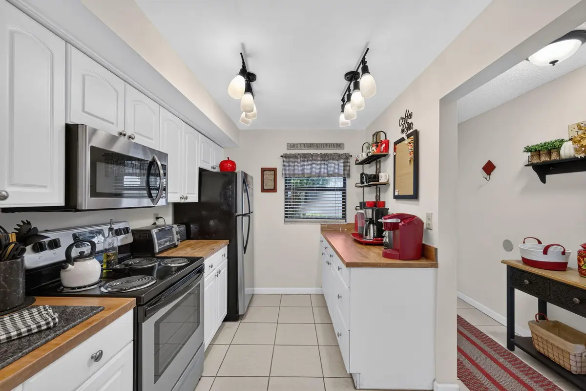 8-web-or-mls-3A5A2291 at 7410 S OCEAN 108, Jensen Beach