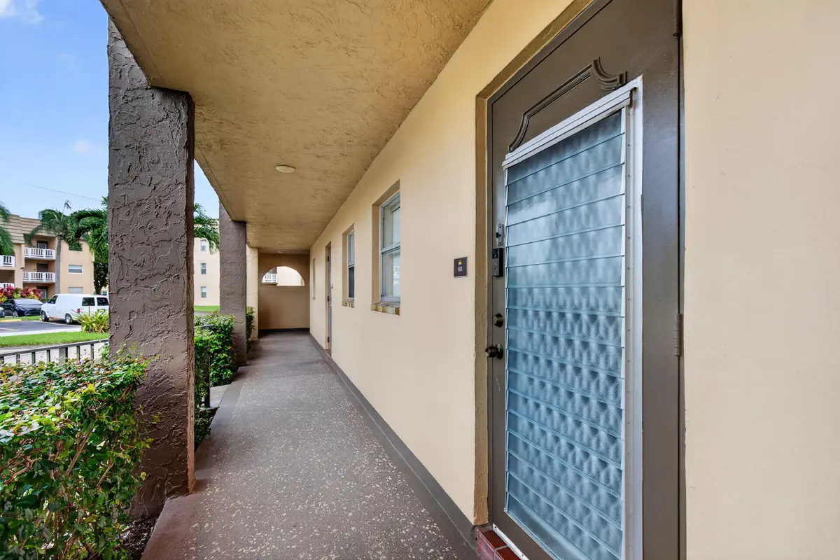 9360 Sunrise Lakes Boulevard Unit 108, Sunrise, FL – photo 2
