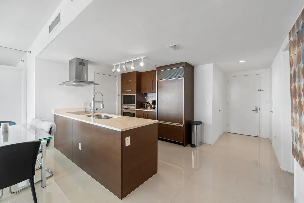 Icon1 at 495 BRICKELL Avenue 811, Miami