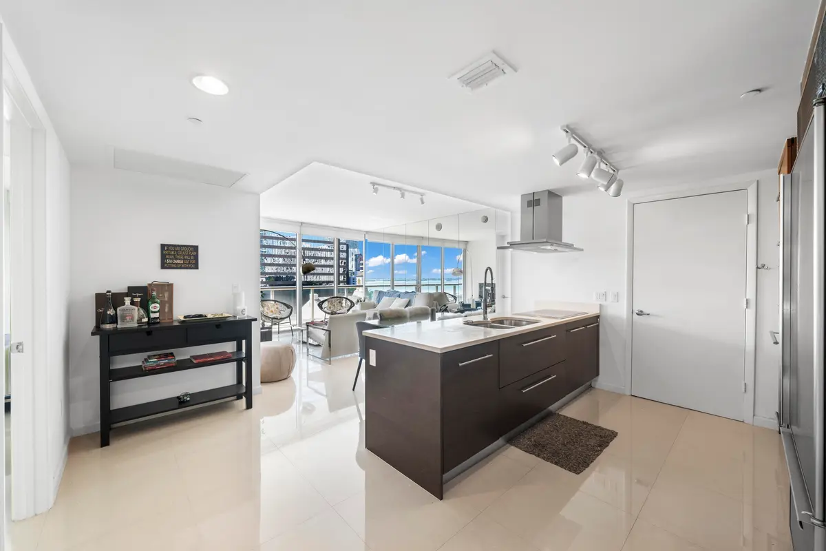 8-print-A7407735 at 495 BRICKELL Avenue 811, Miami