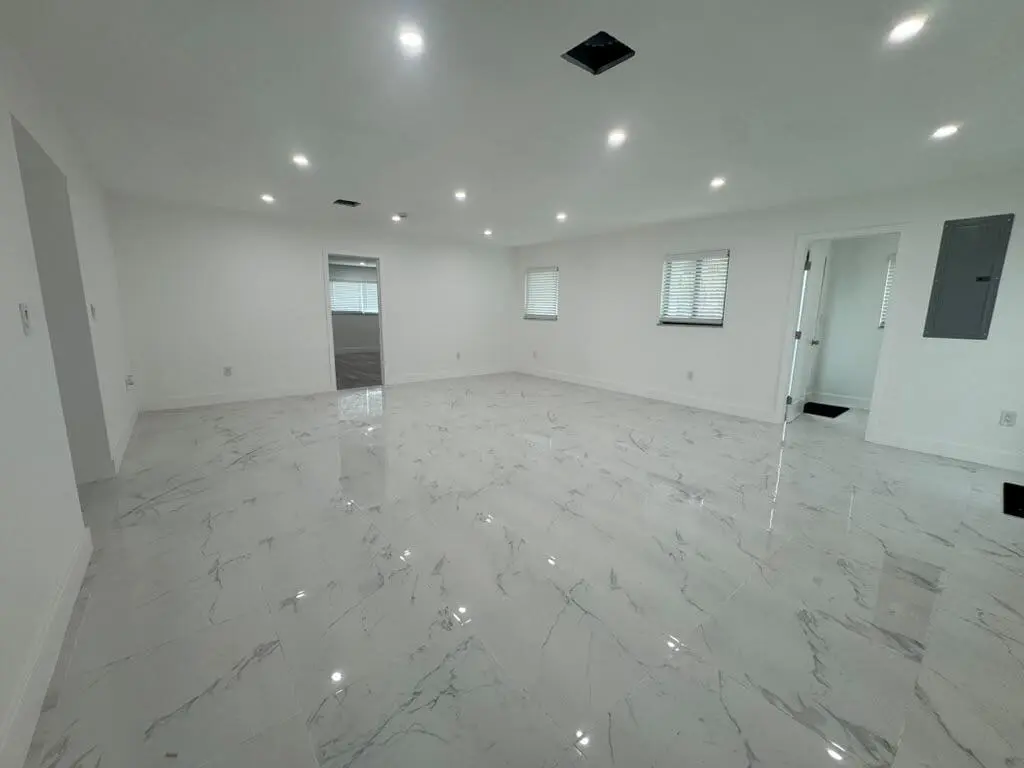 1031 NW 10TH Avenue, Fort Lauderdale, FL – photo 4