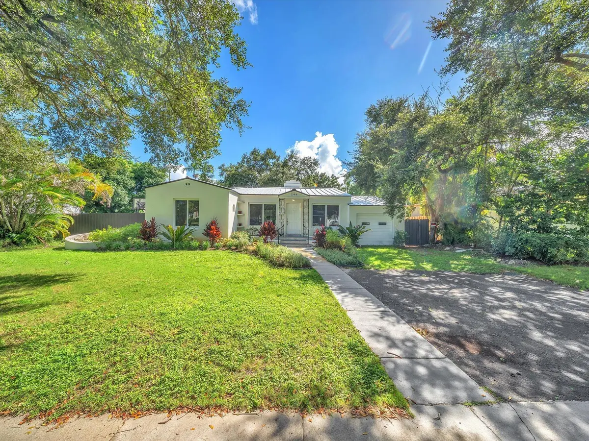 03-DSC0040 at 246 NE 103RD Street, Miami Shores