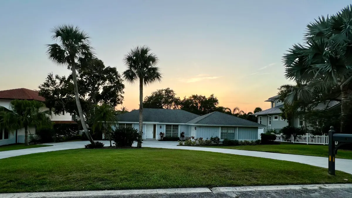 Sunset at 21 Middle Road, Stuart