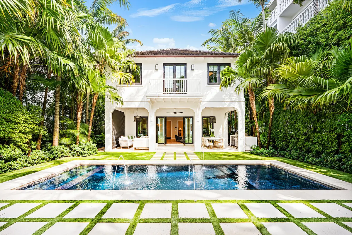 412 Brazilian Ave at 412 Brazilian Avenue, Palm Beach