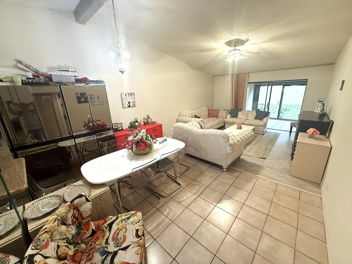 1017 Green Pine Boulevard H, West Palm Beach, FL – photo 4