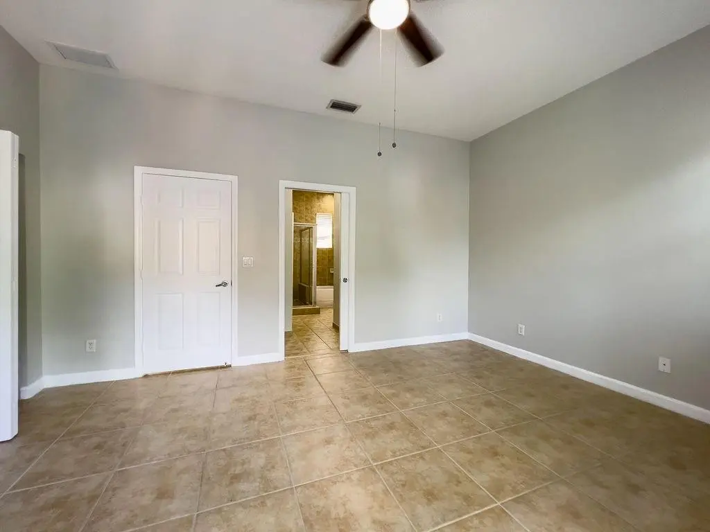 Photo 4 at 2379 Vintage Drive, Lighthouse Point