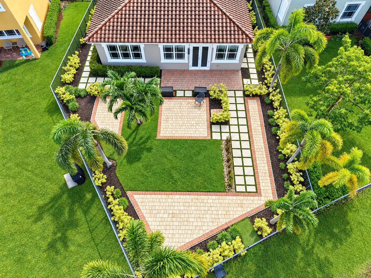 Aerial Tropical Backyard Retreat at 8561 LAKESIDE Bend, Parkland