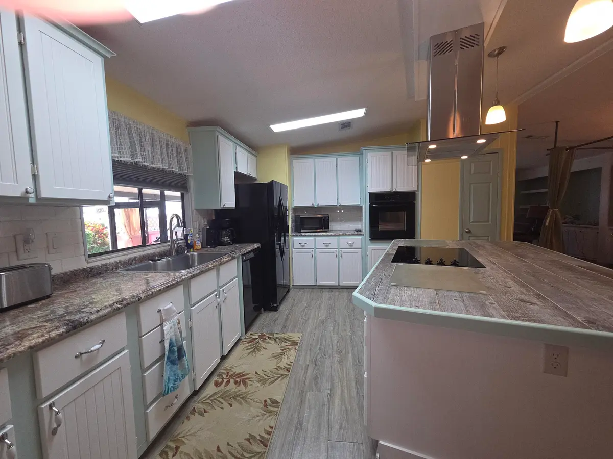 kitchen 6 at 7701 SE SHENANDOAH Drive, Hobe Sound