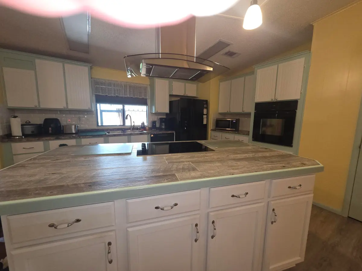 kitchen at 7701 SE SHENANDOAH Drive, Hobe Sound