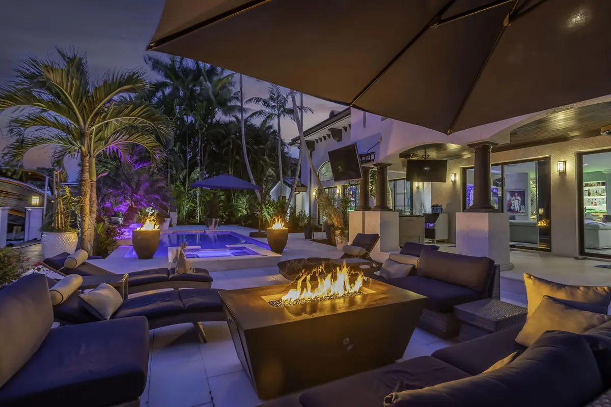 9-web-or-mls-0E2A0603-HDR at 210 NURMI Drive, Fort Lauderdale