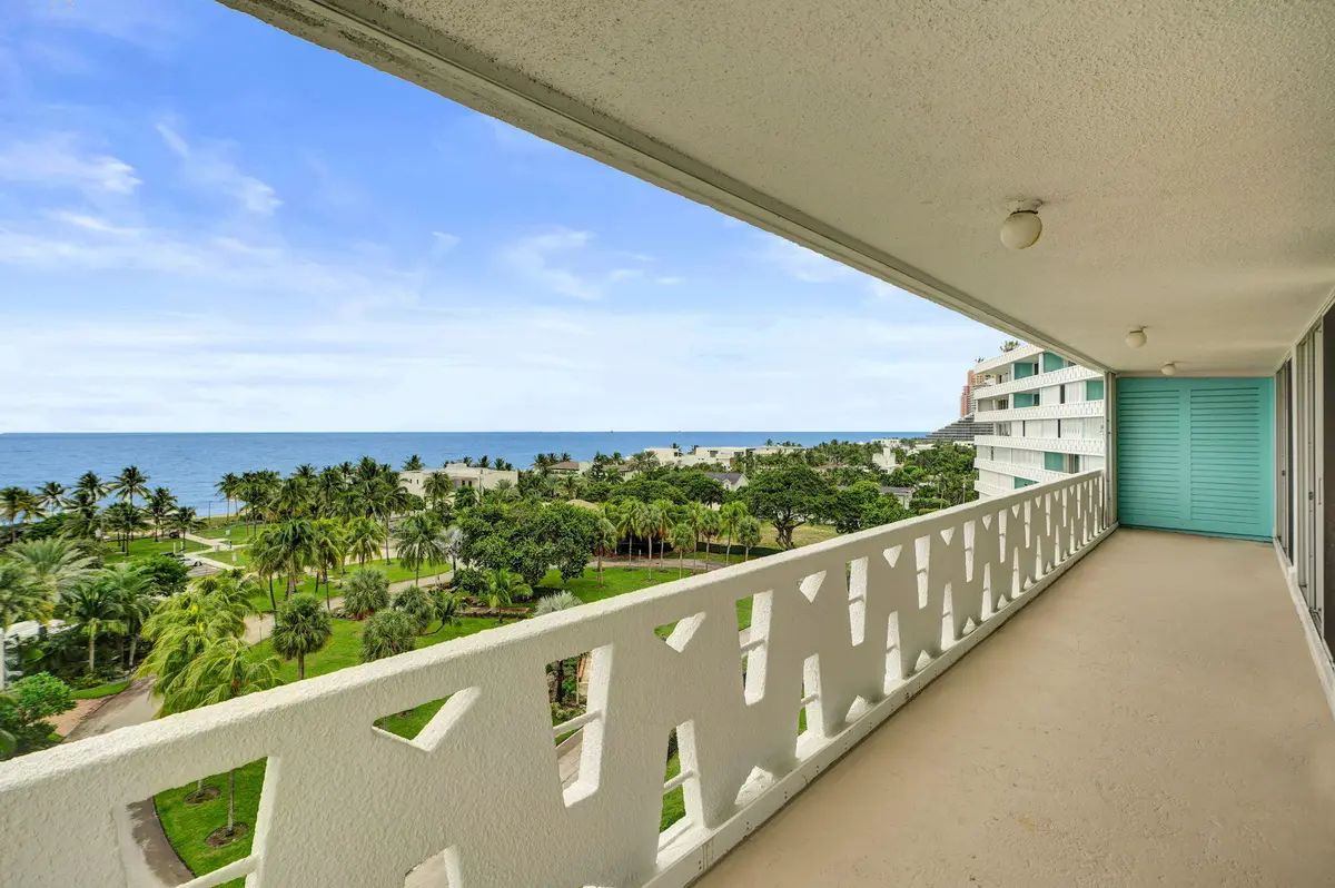 34-web-or-mls-DSC00976 at 2840 N Ocean Boulevard 801, Fort Lauderdale