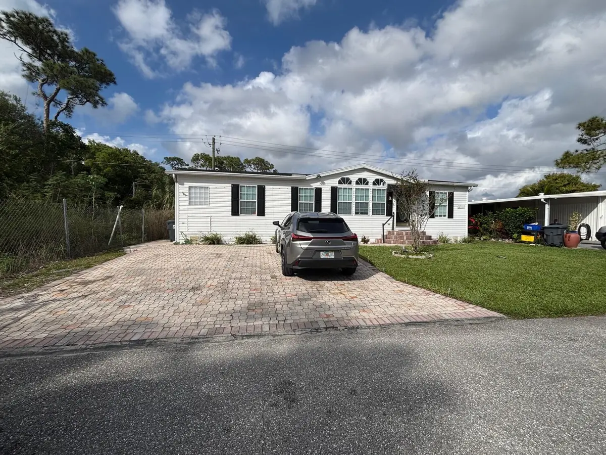 thumbnail_IMG_3377 at 4361 1st Court, Lantana