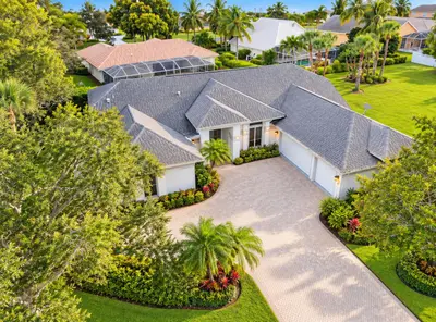 1111 SE Westchester Drive, Port St. Lucie – Single Family Residence for sale