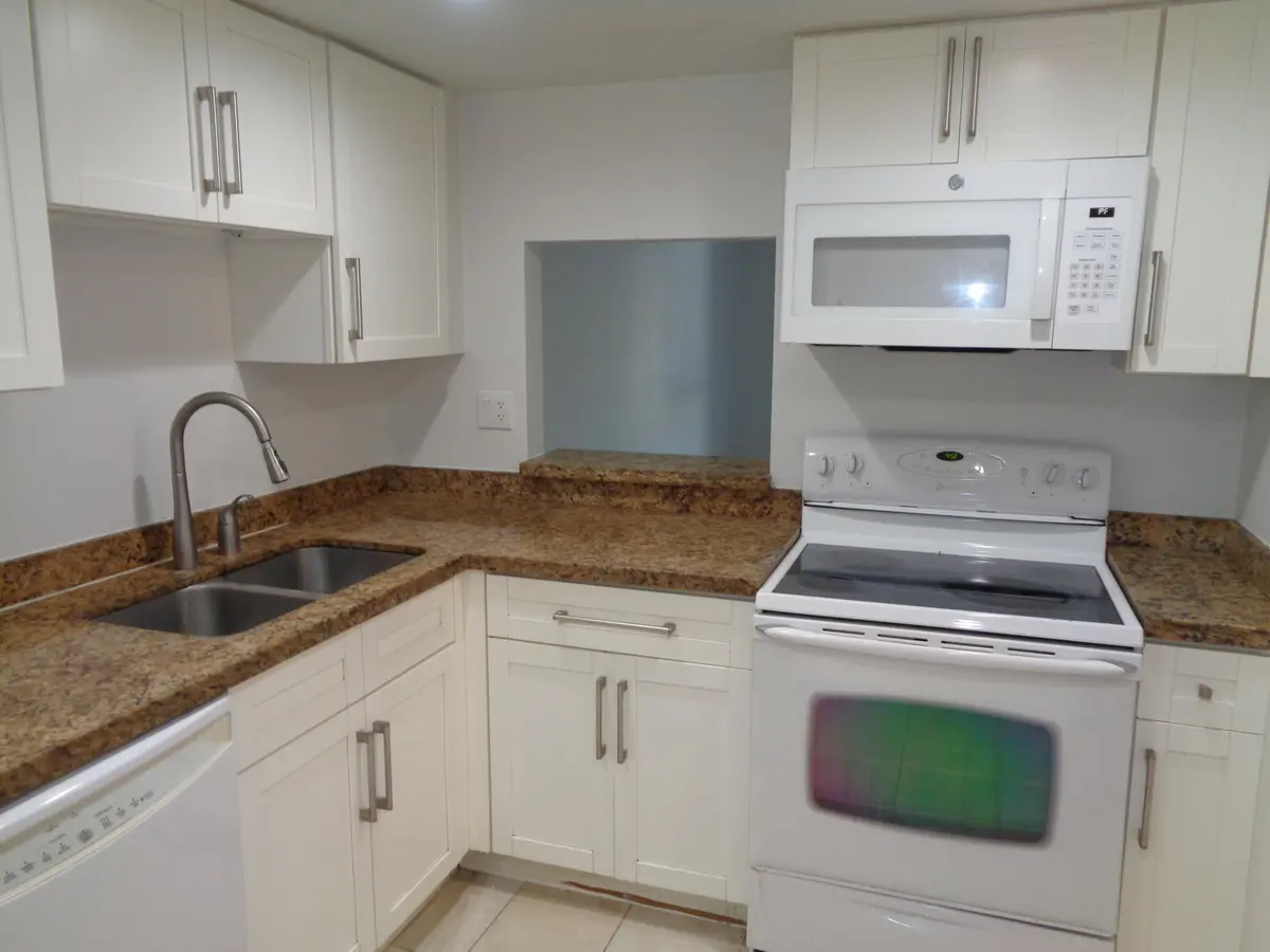 DSC01881 at 4394 NW 9TH Avenue 20-1G, Deerfield Beach