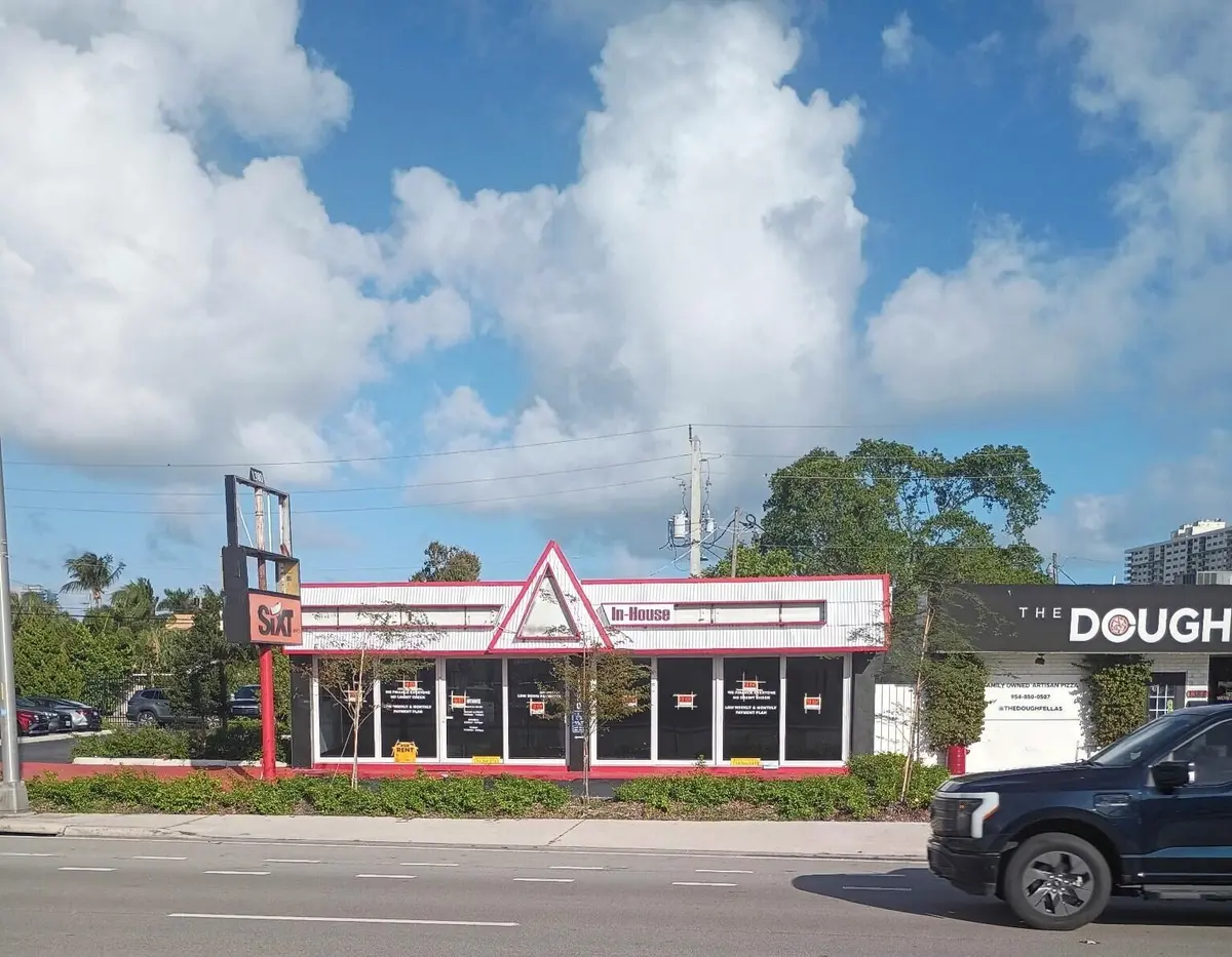 1380 S Federal Highway, Pompano Beach, FL – mixed-use space photo 1