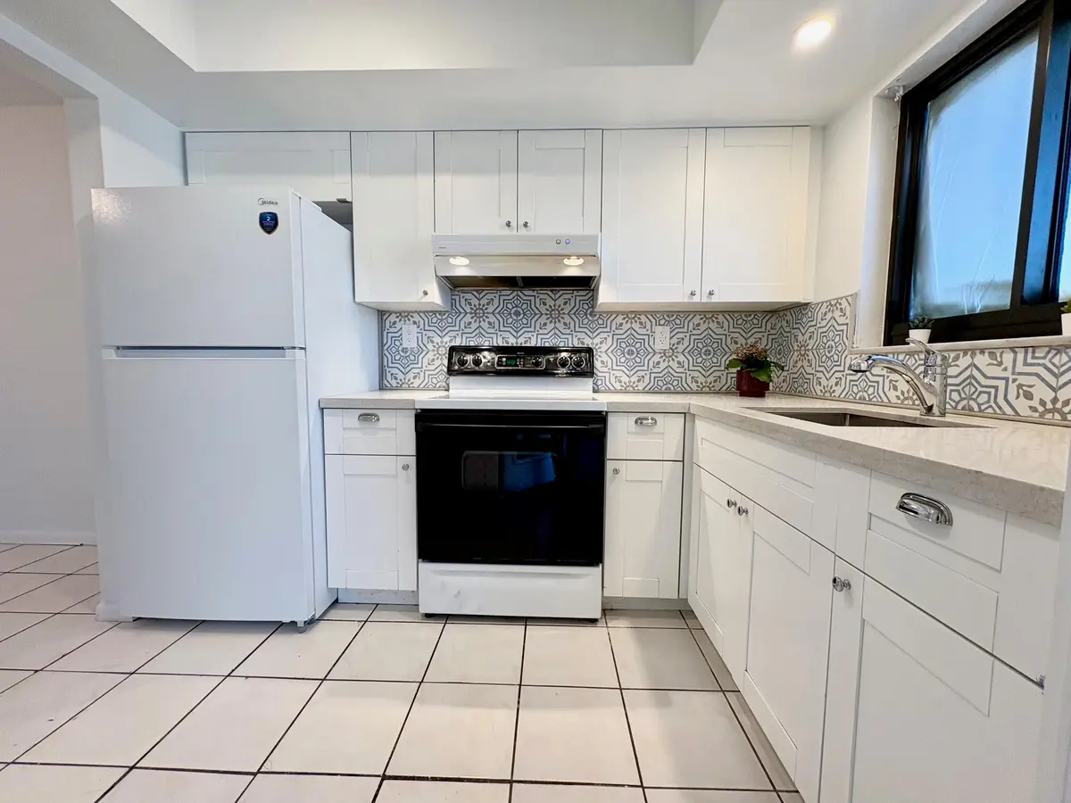 20250610123254764922000000-o at 305 SE 9th Avenue 13, Pompano Beach