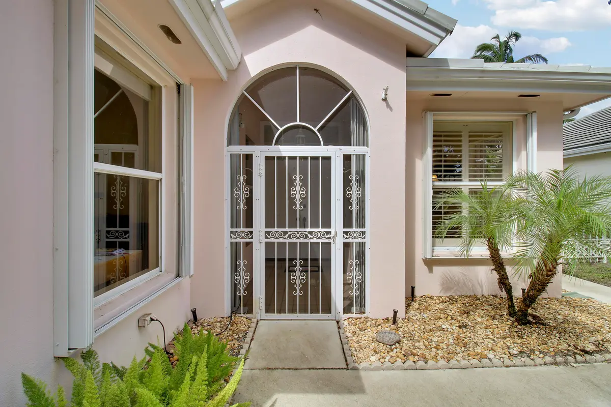 Entrance at 7508 SE Autumn Lane, Hobe Sound