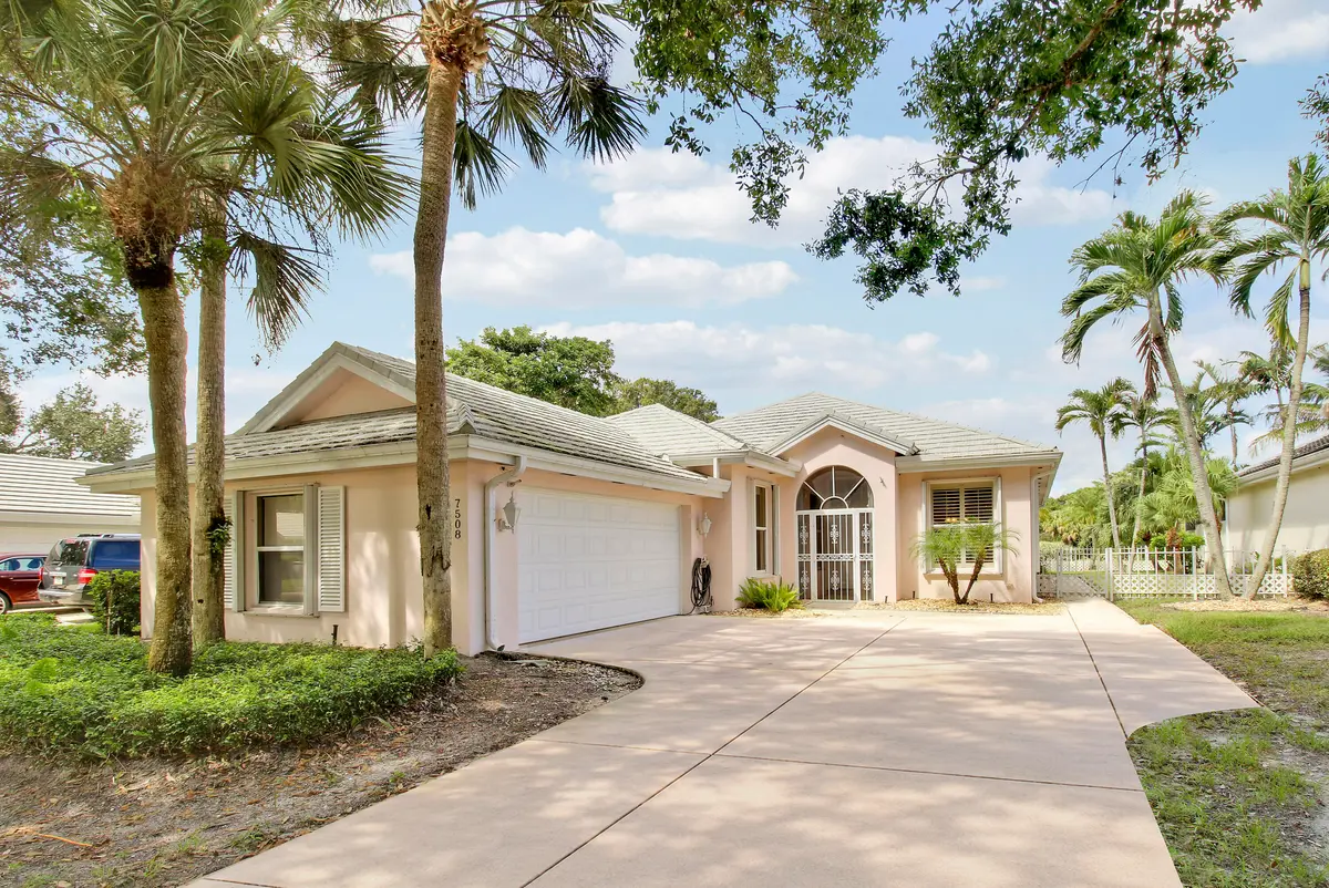 7508 SE Autumn Lane, Hobe Sound, FL at 7508 SE Autumn Lane, Hobe Sound