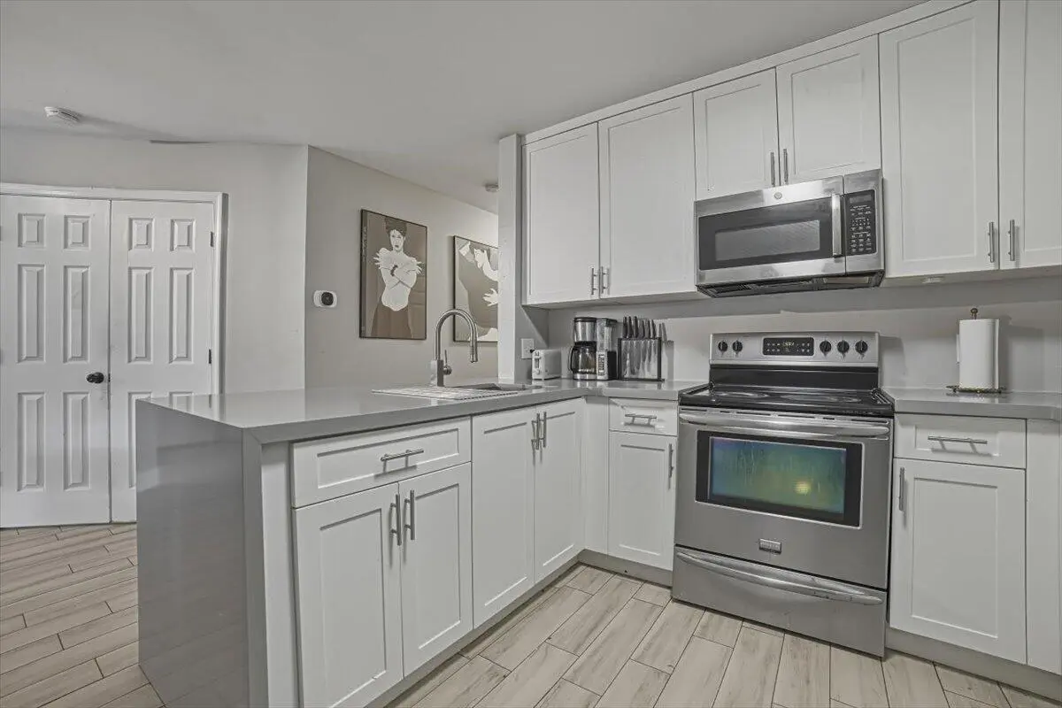 CR33 at 11700 SW 19th Street, Miramar
